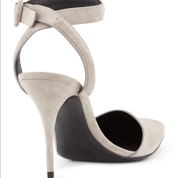 Alexander Wang - Picture 2 of 8